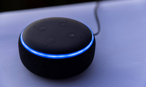 Como alterar a voz da Alexa
