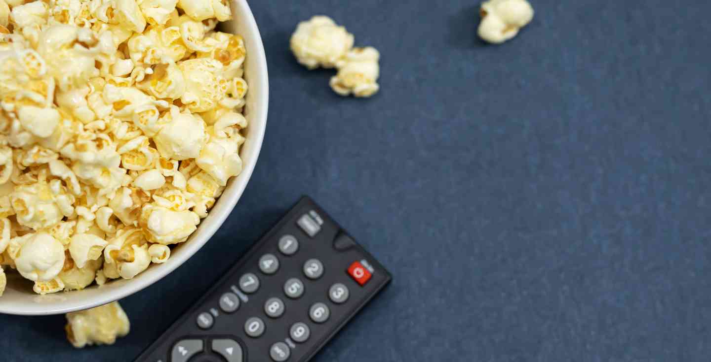 TV ao Vivo em Qualquer Lugar: A Conveniência na Palma da Mão