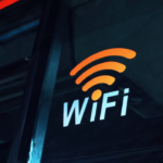 Encontre Wi-Fi Grátis Perto de Você em Poucos Segundos